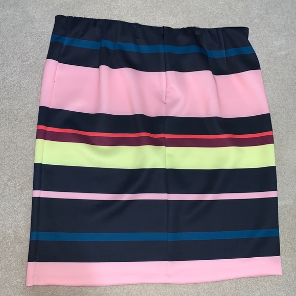 Color Block Scuba Pencil Skirt - Picture 5 of 6